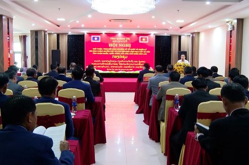 Chia sẻ kinh nghiệm quản lý chính quyền cấp xã cho đội ngũ lãnh đạo cấp xã tỉnh Khăm Muồn