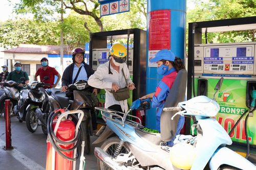 Giá xăng dầu giảm mạnh