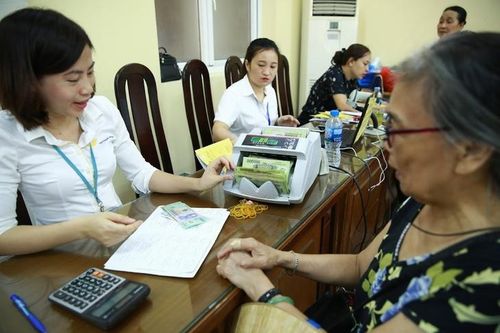Tin vui: Đề xuất tuổi hưởng trợ cấp hưu trí xã hội xuống dần 70