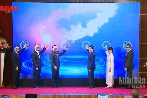[Video] Ra mắt Trung tâm Quốc gia hỗ trợ sản xuất thử chip bán dẫn