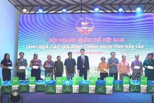 Hội Doanh nhân trẻ Việt Nam khởi động 'Hành trình tri ân-Thắp sáng niềm tin' 2026