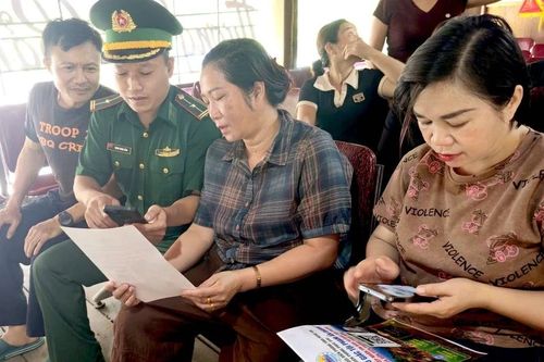 Xây những 'cột mốc mềm' từ công nghệ số, góp phần giữ vững bình yên vùng biên