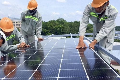 Điện mặt trời mái nhà: Được bán điện dư vượt 50% trong một số trường hợp