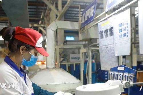 Biến thách thức thành động lực tăng trưởng mới