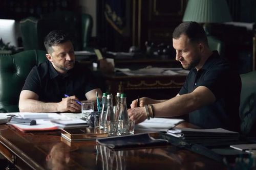 Ông Zelensky phê duyệt chiến dịch 40 ngày, gây sức ép lên Nga