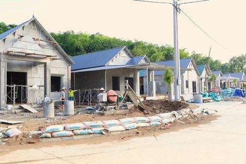 An cư cho người dân bản Muỗng