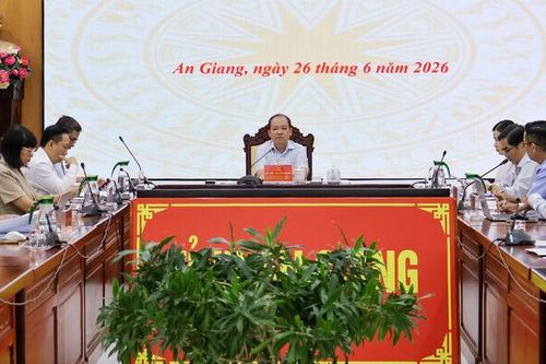 Tập trung hỗ trợ nhà đầu tư hiện thực hóa các dự án và bản ghi nhớ hợp tác