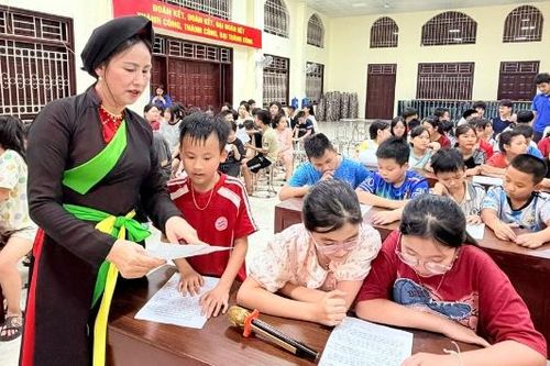Niềm vui từ những lớp học hè miễn phí