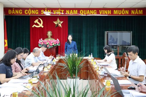 Thẩm tra các dự thảo nghị quyết trên lĩnh vực khoa học - công nghệ và văn hóa - thể thao