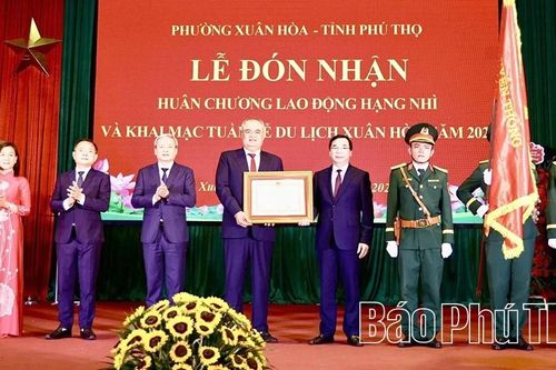 Phường Xuân Hòa đón nhận Huân chương Lao động hạng Nhì, khai mạc Tuần lễ du lịch năm 2026