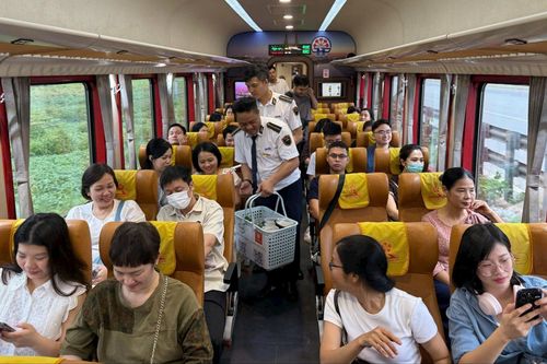 Năng lượng tích cực trên 'Đoàn tàu Bạch Mai'