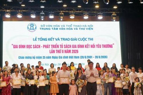 Trao giải cuộc thi 'Gia đình đọc sách – Phát triển tủ sách gia đình kết nối yêu thương' 2026