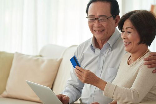 Về già, có 3 khoản tiền càng chi càng dễ mất phúc, người khôn ngoan tuyệt đối tránh