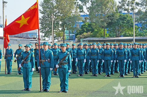Chính sách tinh giản với người nghỉ việc do tổ chức lại Ban CHQS xã