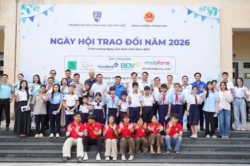 'Ngày hội trao đổi năm 2026': Sinh viên Trường ĐH Khoa học (ĐH Huế) lan tỏa lối sống xanh và tinh thần sẻ chia