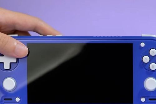 Cận cảnh Anbernic RG 55G1: Thiết kế lấy cảm hứng từ Switch Lite và những nâng cấp đáng chú ý