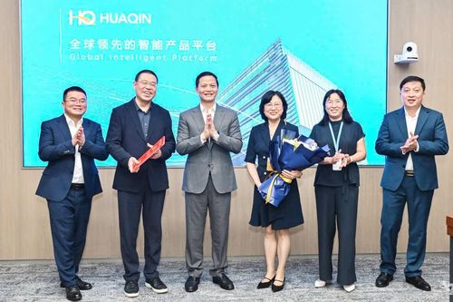 Chủ tịch UBND tỉnh Thái Nguyên Vương Quốc Tuấn làm việc với Công ty Cổ phần công nghệ HUAQIN (Trung Quốc)