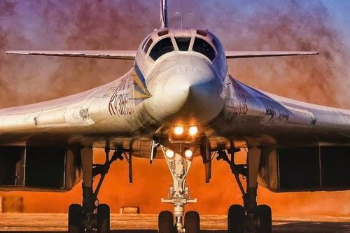 Siêu oanh tạc cơ hạt nhân Tu-160 Liên Xô từng suýt rơi vào tay Mỹ