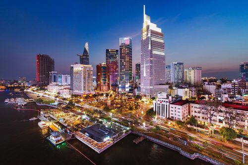 Việt Nam cần tăng trưởng GDP gần 12% trong nửa cuối năm