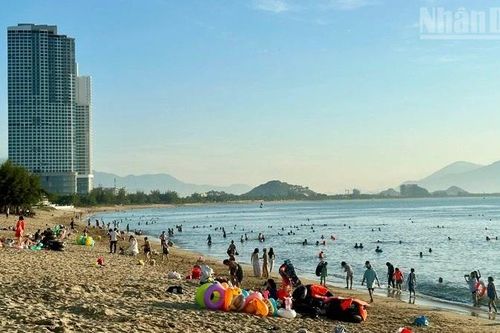 Đông Hải hòa vào nhịp sống phố thị