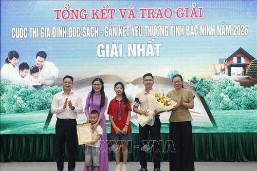 Ngày gia đình Việt Nam 28/6: Gia đình cùng đọc sách - Nhân lên yêu thương