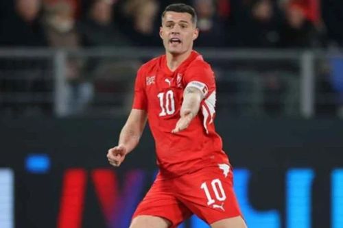 Chelsea nhắm Granit Xhaka: Bước ngoặt chiến lược của Xabi Alonso tại Stamford Bridge