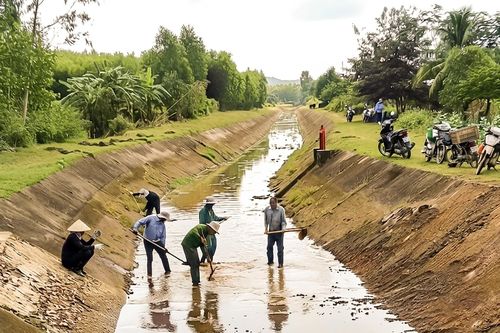 Khoanh vùng sản xuất, tập trung ứng phó hạn
