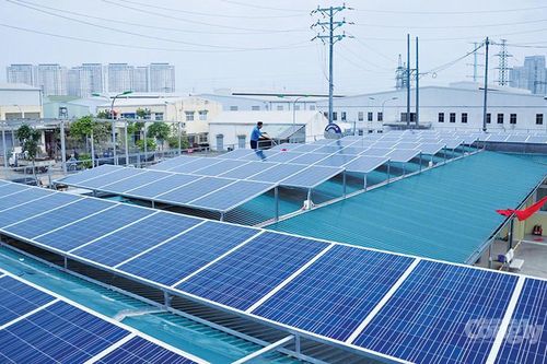 Cho phép bán tối đa 50% sản lượng điện mặt trời mái nhà lên lưới quốc gia