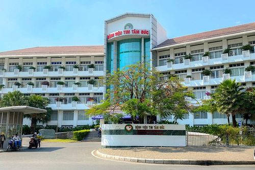 Cổ đông một bệnh viện tim lãi gấp đôi sau một tháng
