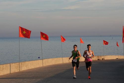 Gần 1.800 VĐV tham gia giải chạy Lý Sơn Half Marathon 2026