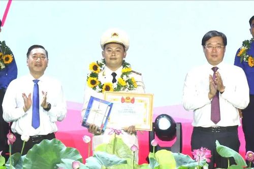 Tuyên dương 'Thanh niên tiên tiến TPHCM làm theo lời Bác' năm 2026