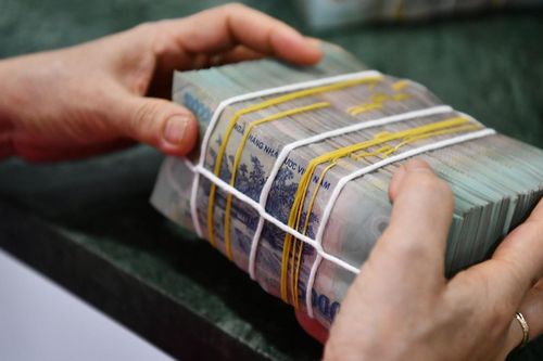Bị cắt giảm vị trí vì tái cơ cấu, trưởng bộ phận lương 45 triệu đồng/tháng phản đối