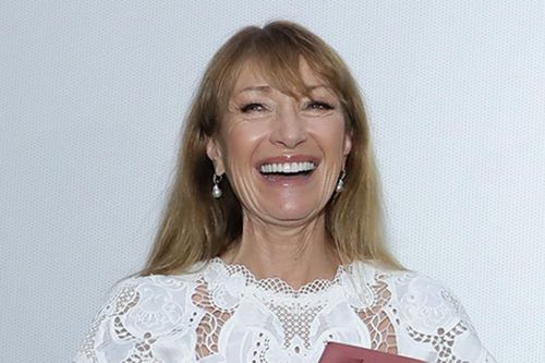 Minh tinh Jane Seymour tuổi 75 trẻ đẹp, xúc động giao lưu với khán giả Việt