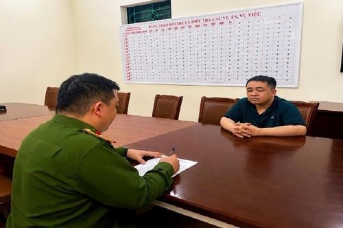 Bắt đối tượng truy nã quốc tế về tội lừa đảo sau thời gian lẩn trốn ở An Giang