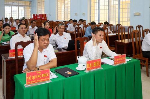 HĐND xã Hòa Điền thông qua nghị quyết sắp xếp còn 7 ấp