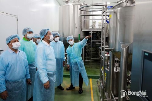 Đoàn đại biểu cấp cao tỉnh Champasak (Lào) thăm, làm việc tại một số doanh nghiệp trên địa bàn Đồng Nai