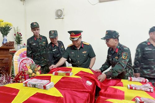 Tìm thấy 2 hài cốt liệt sĩ và 1 ngôi mộ tập thể trên tuyến biên giới