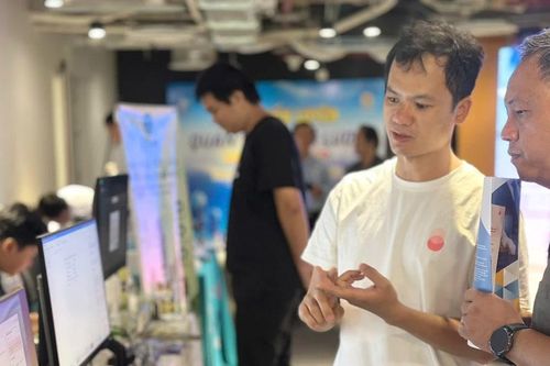 TPHCM hỗ trợ ít nhất 100.000 doanh nghiệp ứng dụng AI