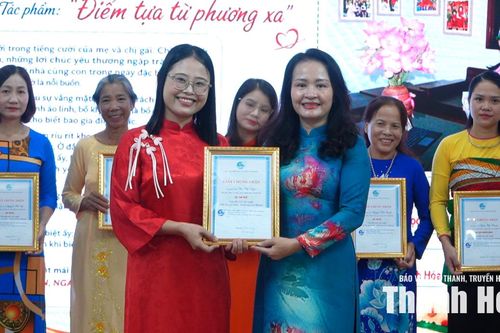 Trao giải Cuộc thi ảnh trực tuyến 'Mái ấm gia đình - Điểm tựa yêu thương'
