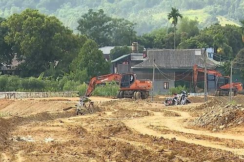 Gỡ vướng mặt bằng cho các công trình giao thông