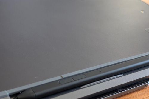 Thiết kế bút Slim Pen 2 trên ThinkPad X1 2-in-1 Gen 11: Đẹp mắt nhưng liệu có thực dụng?