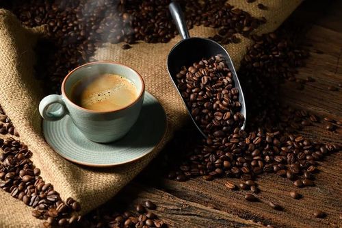 Giá cà phê hôm nay 30/6: Trái chiều, arabica tăng khi thu hoạch tại Brazil chậm lại