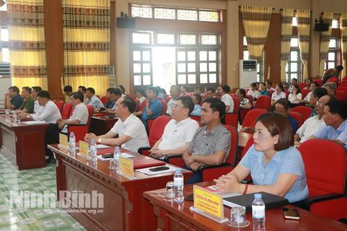 Đảng ủy xã Bình Giang triển khai nhiệm vụ 6 tháng cuối năm 2026 và công bố Nghị quyết về việc sắp xếp tổ chức lại thôn