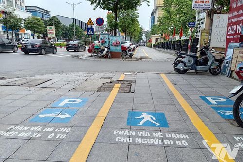 Tổ chức lại vỉa hè, tạo thuận lợi cho người đi bộ