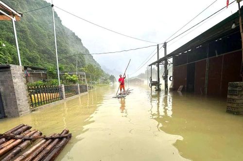 Gần 40 hộ dân Cao Bằng bị ngập úng, cảnh báo tiếp tục mưa lớn và giông sét