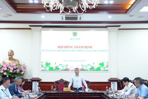 Đề xuất tiêu chuẩn mới đối với người đại diện pháp luật công ty chứng khoán