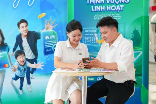 Làn sóng trải nghiệm tài chính độc đáo 'VPBank tới rồi, mở 'lời' ngay thôi'