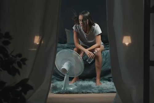 Chuyên gia chỉ ra 5 thói quen sai lầm gây khó ngủ vào mùa hè