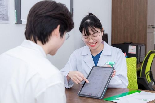 Chữ ký số bệnh viện: Gỡ 'điểm nghẽn' hồ sơ giấy tại Chợ Rẫy và Thu Cúc TCI