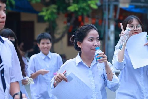 Ninh Bình tiếp tục giữ vị trí dẫn đầu cả nước về điểm thi tốt nghiệp THPT 2026